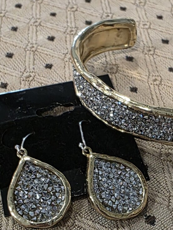 Waxing Poetic Jewelry - Waxing Poetic Brass Kristal Cuff & Matching Earrings